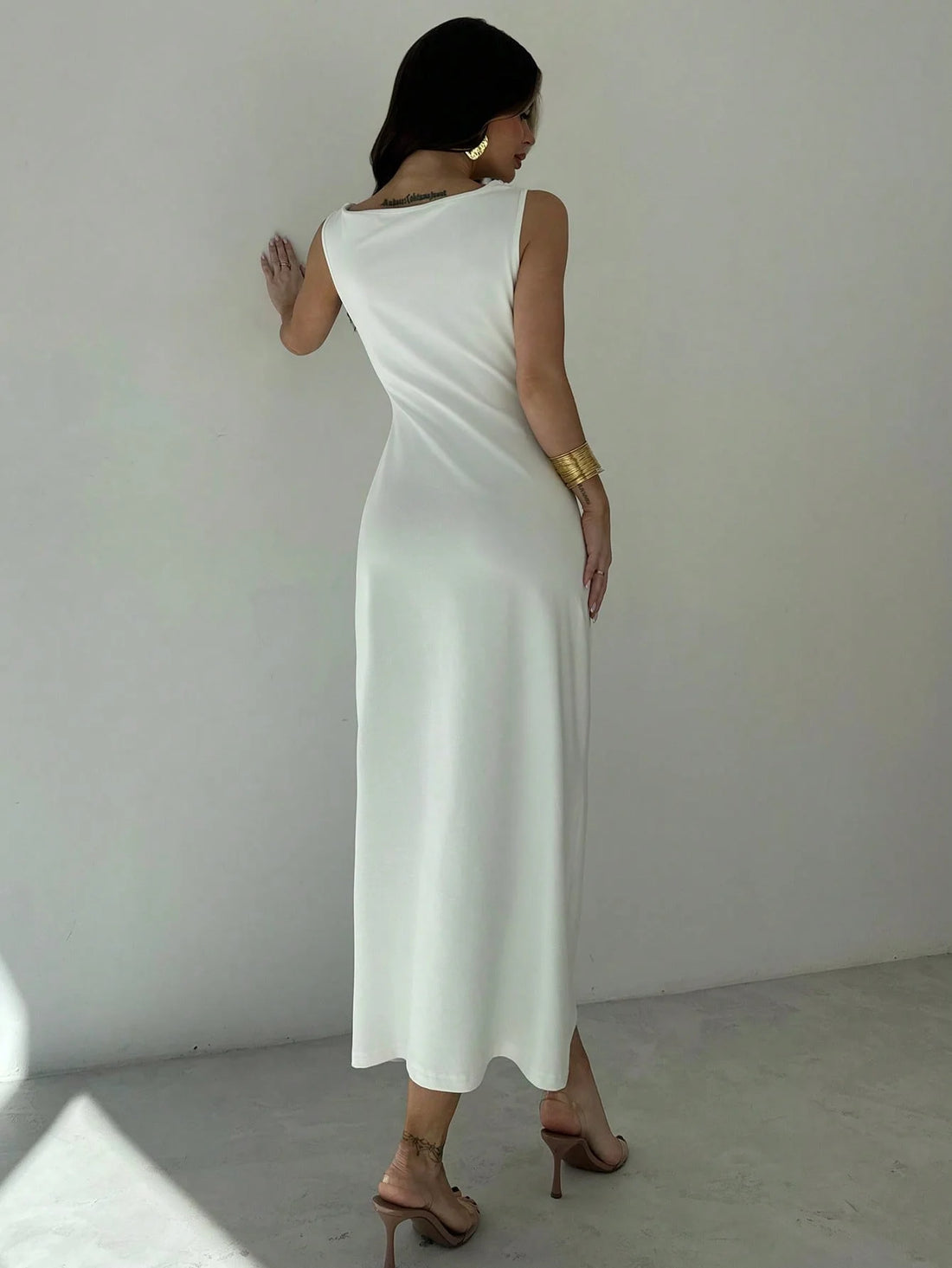 Women’s Elegant Sleeveless Slimming Dress